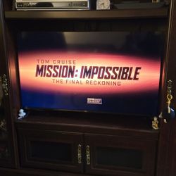 TCL 40" Color TV