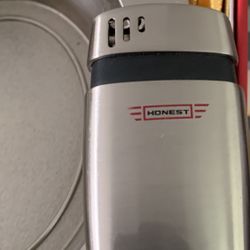 Vintage Honest Quality Presents Ashtray&matching lighter