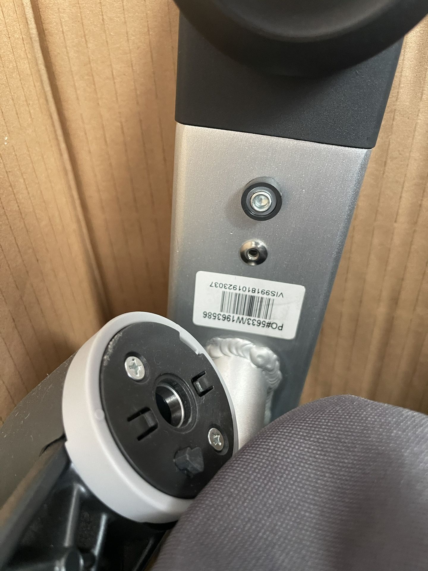 Uppababy 209 Vista Frame, Rear wheels, basket, and Rumble Seat Baby gear