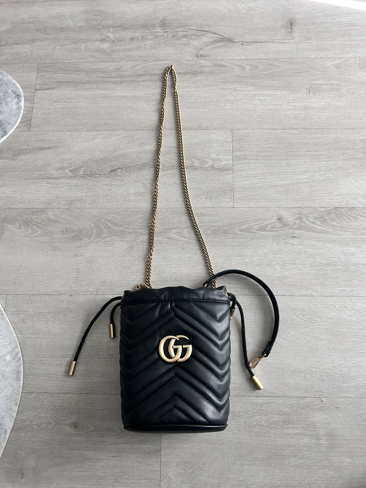 Gucci GG Marmont Pink Interior Bucket Bag Mini Black Leather