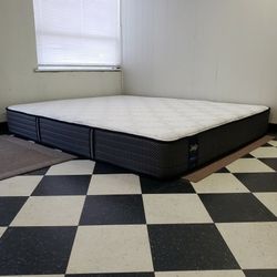 California King size mattress - can DELIVER almost anywhere for $20 extra - gently used and in very good condition 😍