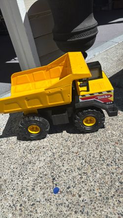 Tonka Metal Dump Truck