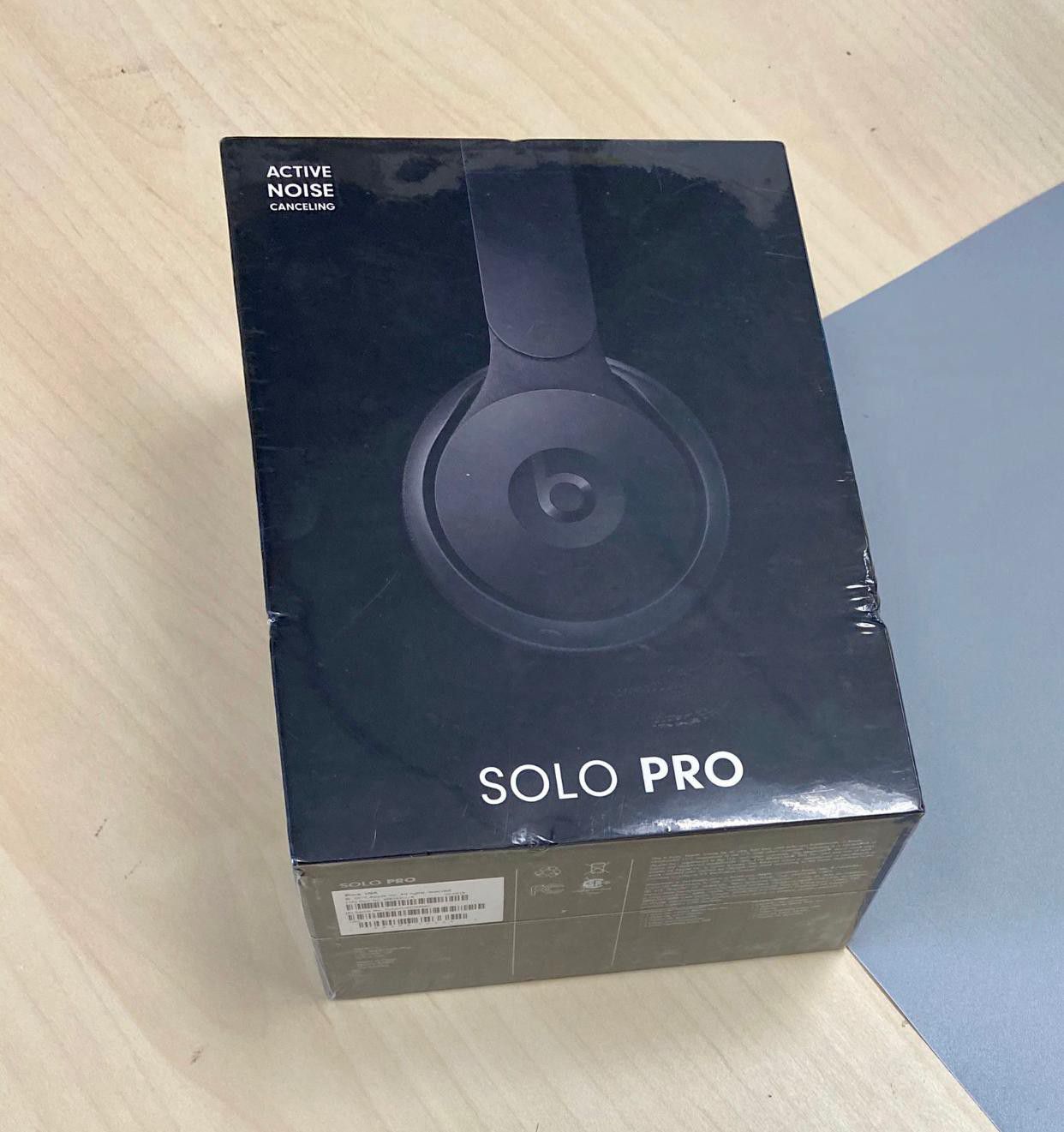 NEW!!!SEALED!!! Beats by Dr.Dre-Solo Pro wireless noise cancelling on-ear headphones-Black. Pick up only!!!