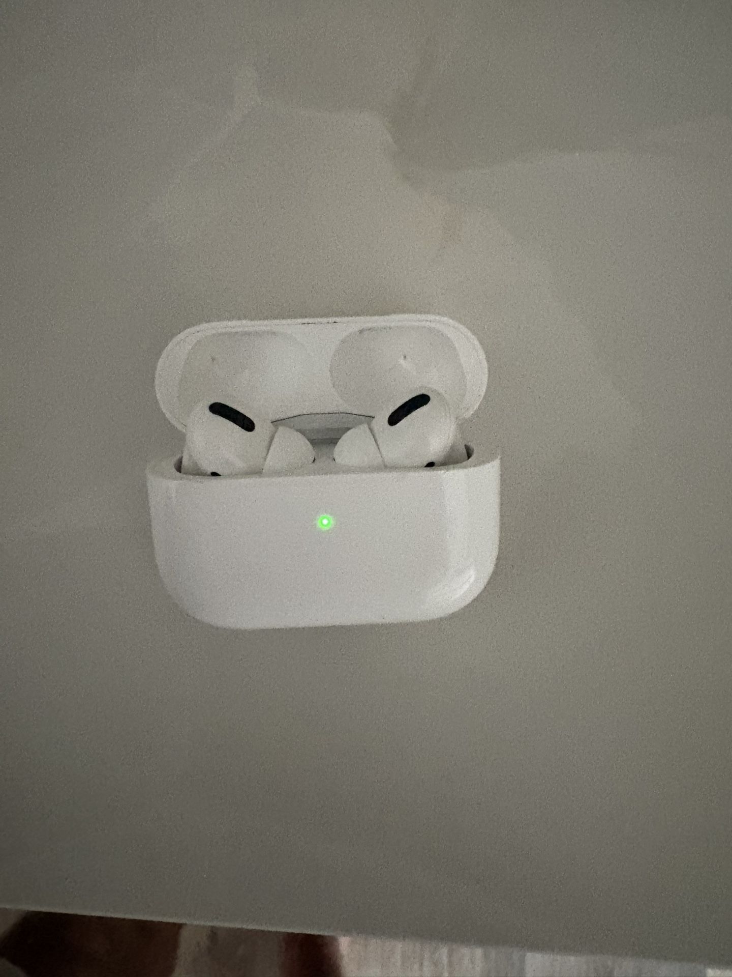Apple AirPods