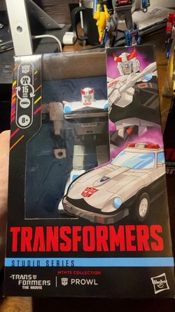 Studio series 86 Mtmte Prowl Target Exclusive