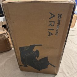 New Uppababy Aria Car seat 
