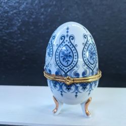 Porcelain Jewelry Egg