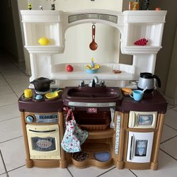 Kids Toy Kitchen 