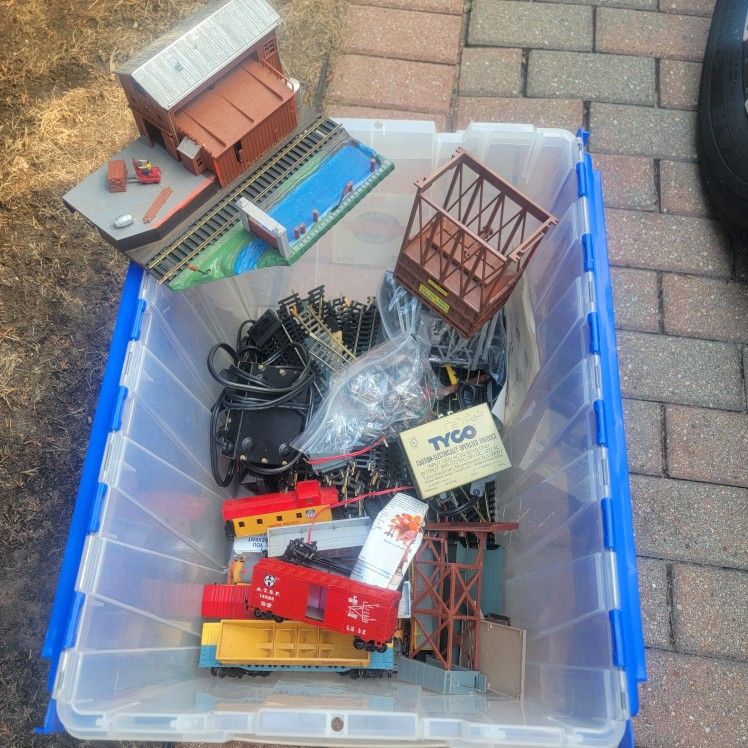 Vintage Miniature Tyco Train Set.