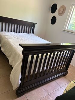 Full bed frame