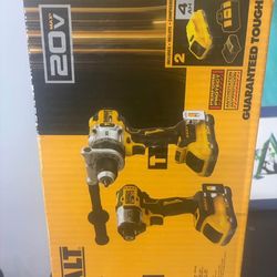 Dewalt 20v xr combo kit new