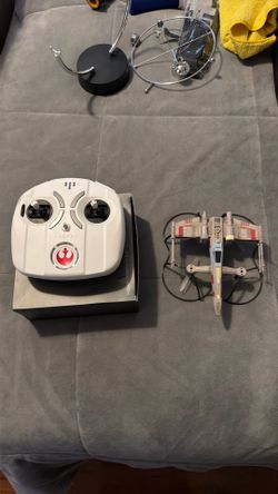 X-wing battle drone