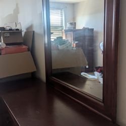 Winter Boots Dresser With Mirror