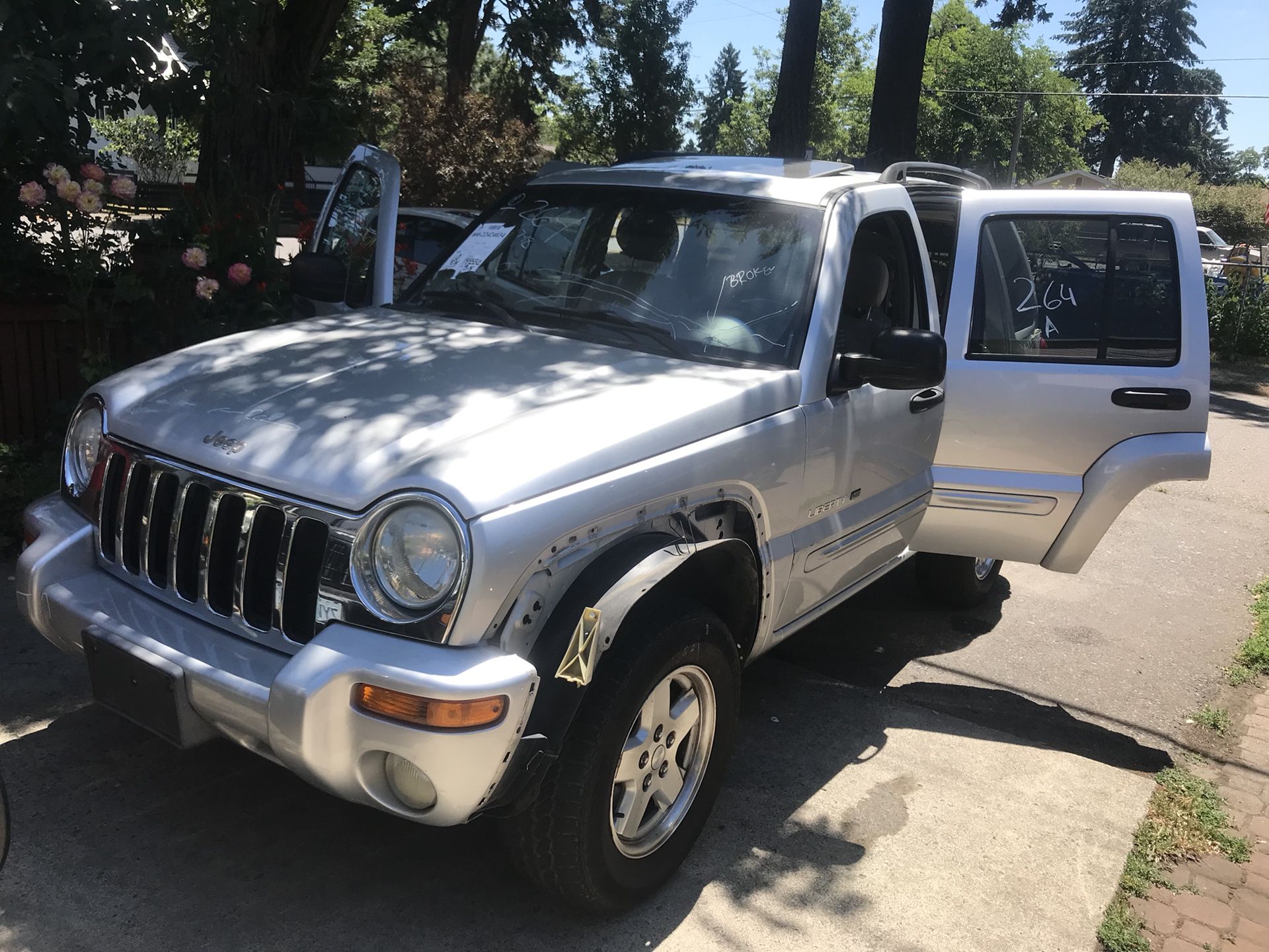 JEEP LIBERTY LIMITED 4X4 PARTS