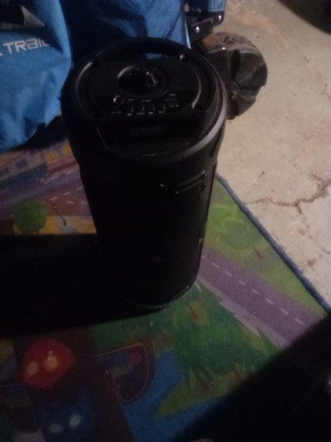 Max Speaker Box