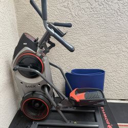 BOWFLEX M5 MAX Trainer Stair Master Elliptical/Like New!