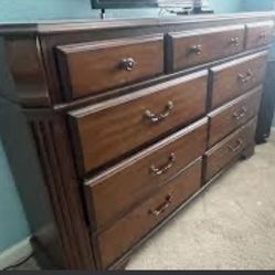 Dresser Set OBO PICK IT UP TODAY!