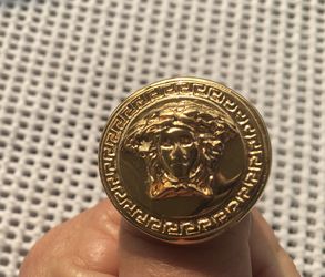Unique Egyptian like ring..gold tone Size 12
