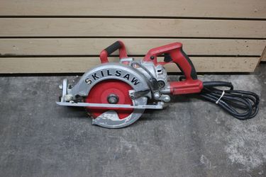 Skilsaw SPT77WML 7 1/4" 120V Corded Worm Drive Circular Saw