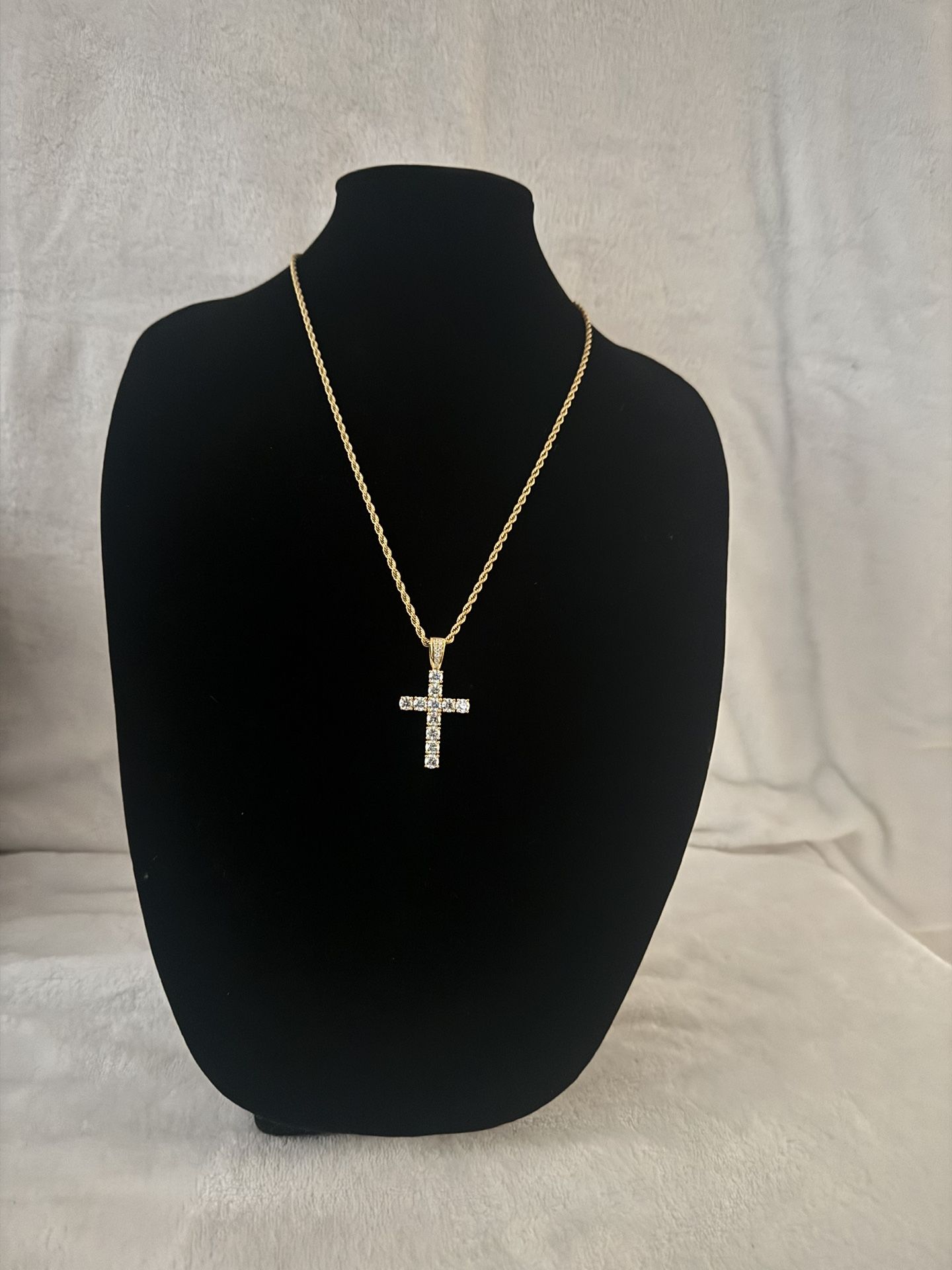 Vvs Cross Pendant