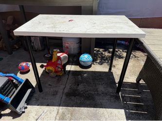 FREE Desk table