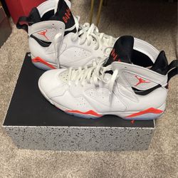Retro 7 White Infrared Size 12