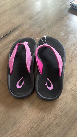 Olukai flip flop sandals NEW — girls size 1 great arch support