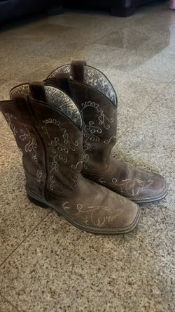 Girls smoky Mountain cowboy boots size 4