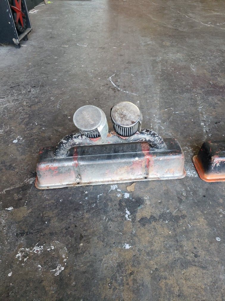 Valve covers