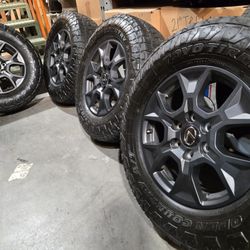 Excellent Lexus GX550 LX600 Overtrail 18" Wheels Rims Tires OEM 