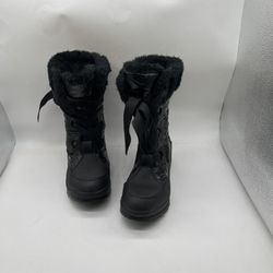 GUESS Womens Sz 9M Lace-Up Cold Weather Boots Winter