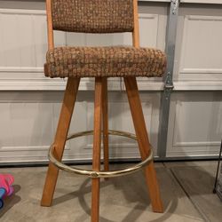 42” Bar Height Stool 