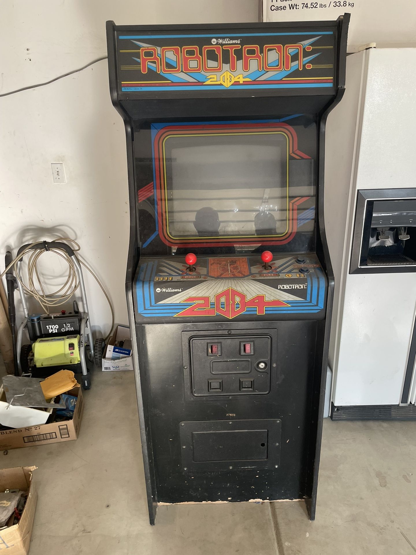 Original Robotron 2084 Arcade Machine