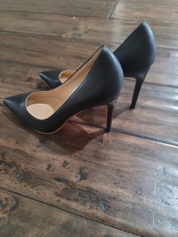 Christian Louboutin
Apostrophy Leather Pointed Red-Sole Pumps