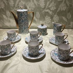 1950’s Royal Crown Devon Rose Blue Chitz Demitasse/Tea Set Trimmed In Gold