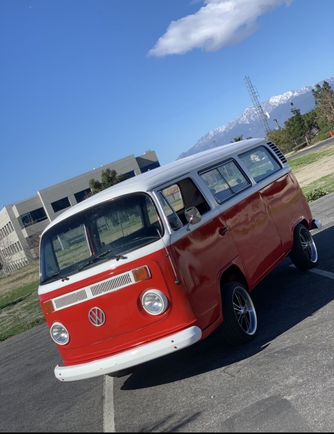 1975 VW Bus