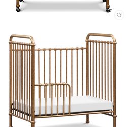 Crib Lightly Used
