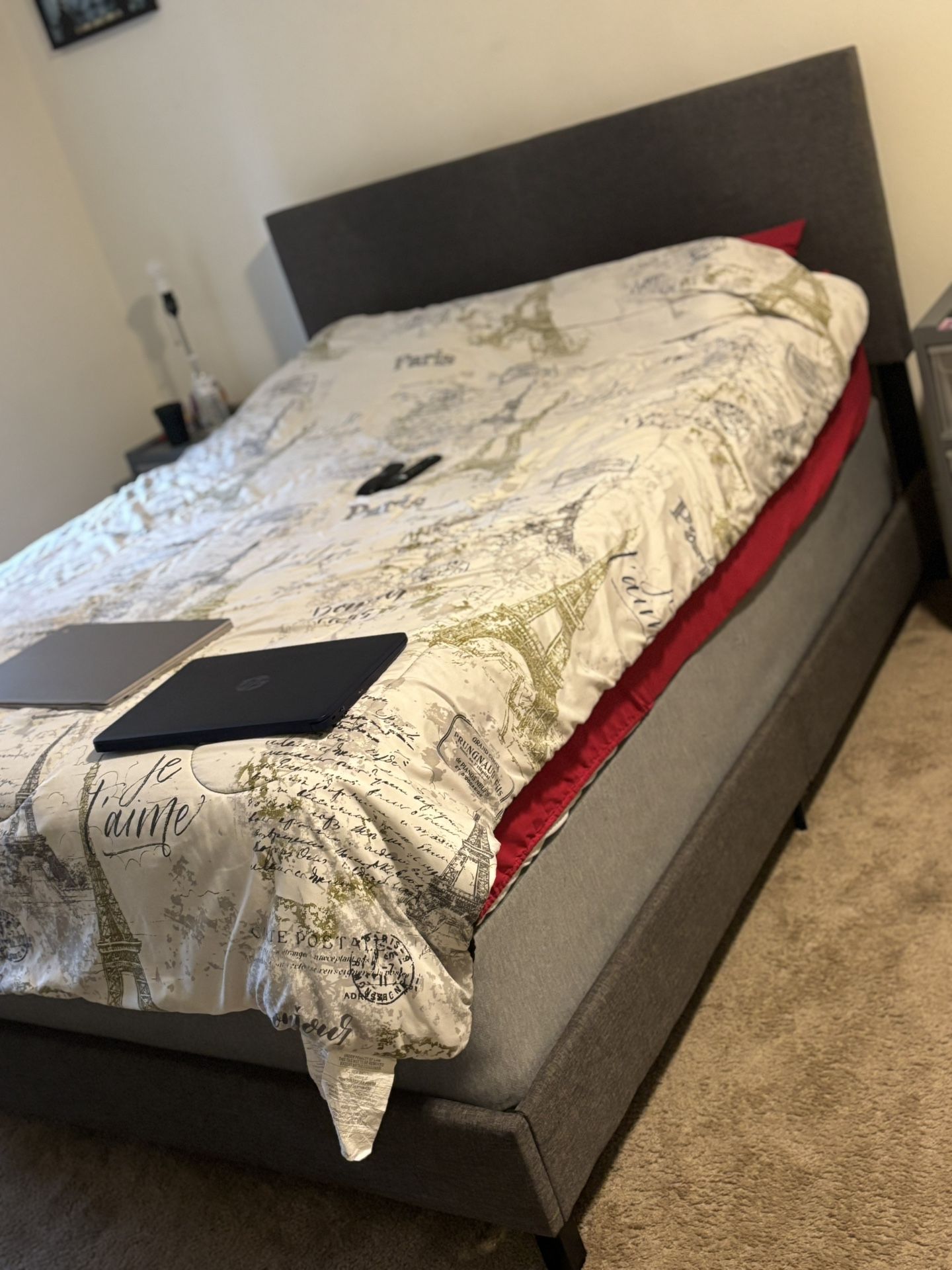 GREY PLATFORM BED FRAME !