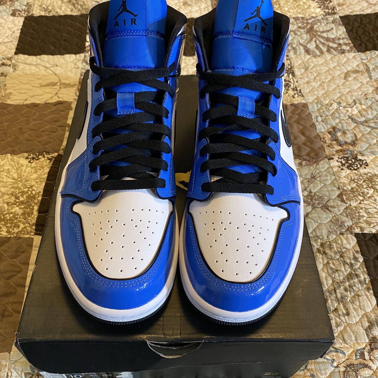 💧 Air Jordan 1 Mid Signal Blue (Dead Stock)