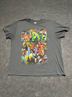 Marvel short sleeve t-shirt in gray heathered fabric.