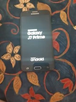 Flawless J7 Prime 2 w/ 32gb comes with a couple cases WILL DELIVER metro pcs