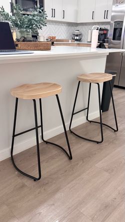 Counter stool 26”