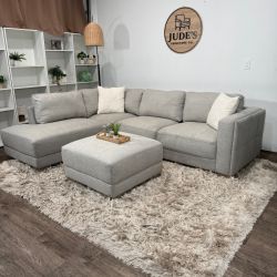 Beautiful Gray Sectional Couch! Delivery Available!