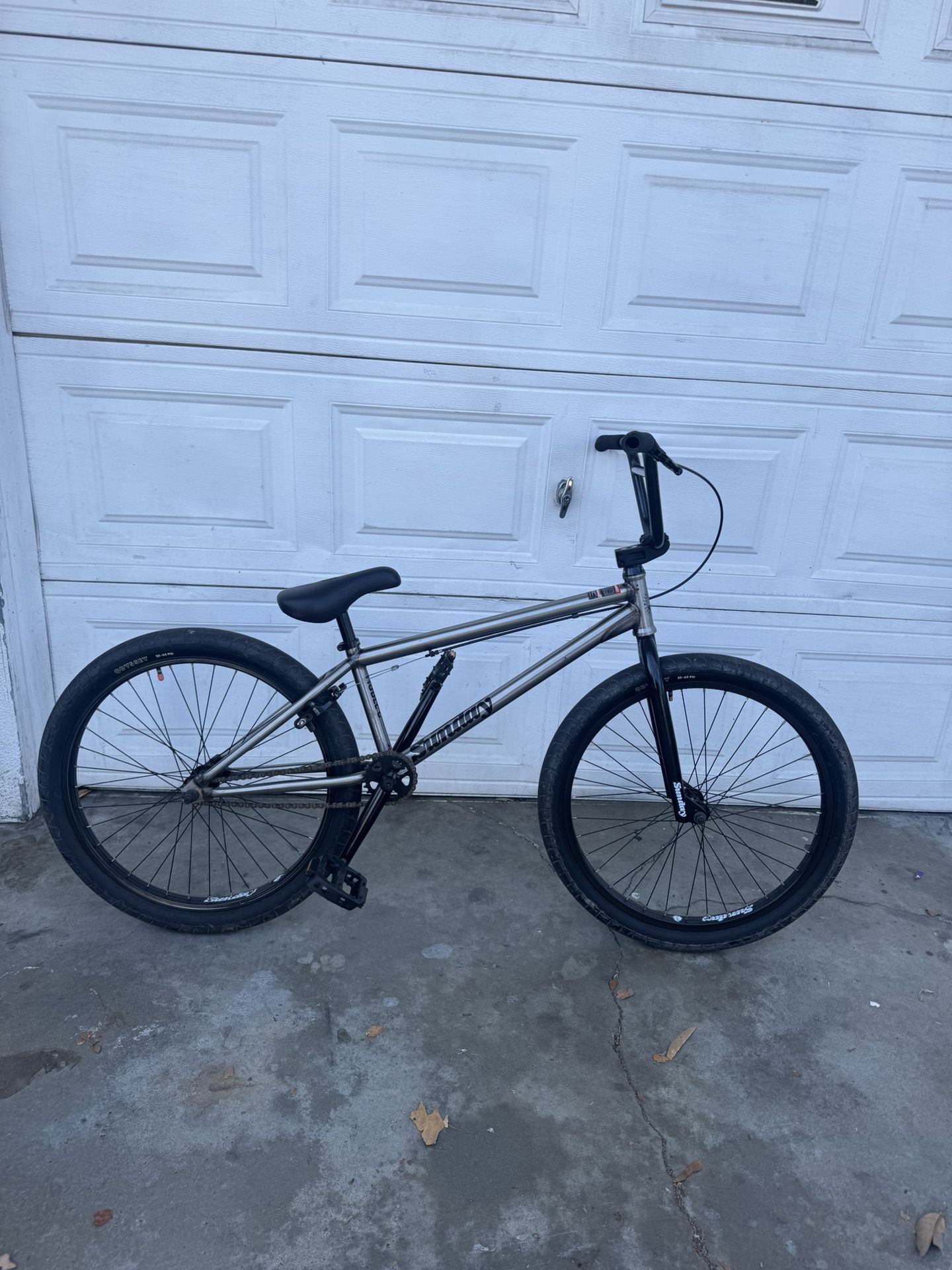 Sunday BMX bike
