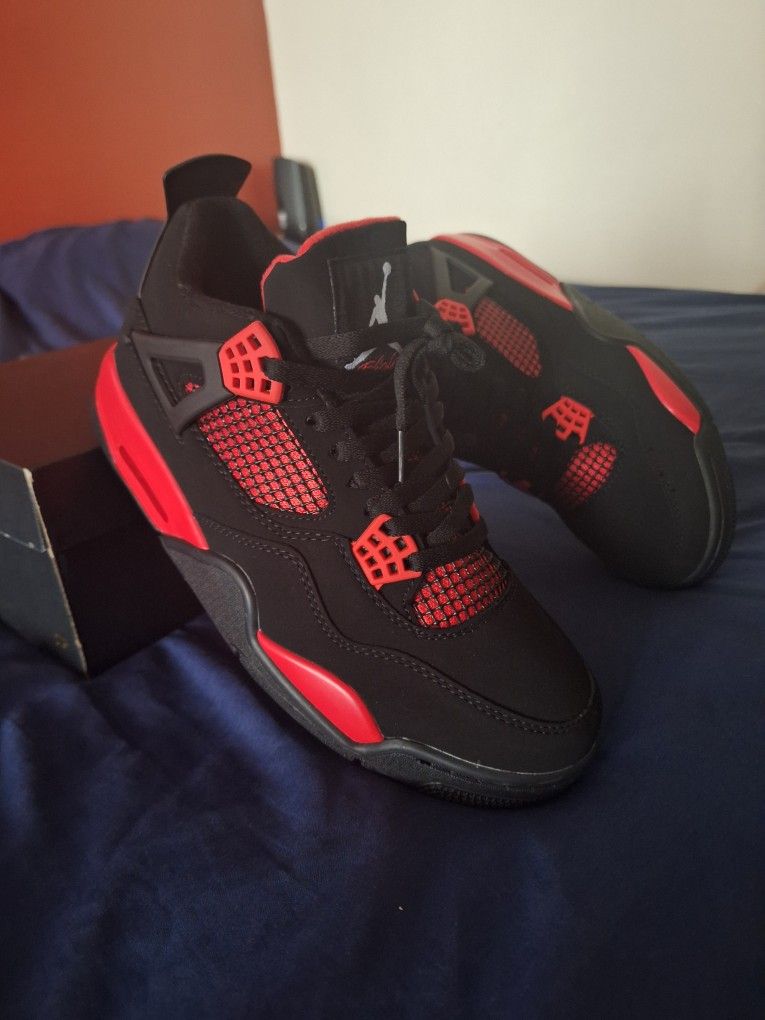 Air Jordan 4 Retro Red Thunder