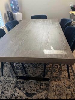 Dining table set