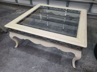 Coffee table 40" square with glass top