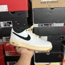 Nike Air Force 1 Low Command Force White Black size 10W 8.5M VNDS