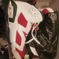 Carmine 6s Size 9.5