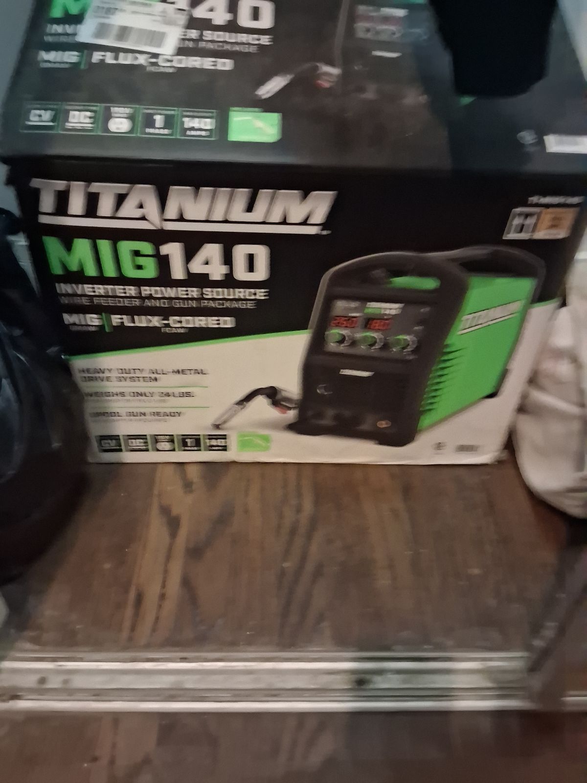 TITANIUM MIG 140 Professional Welder